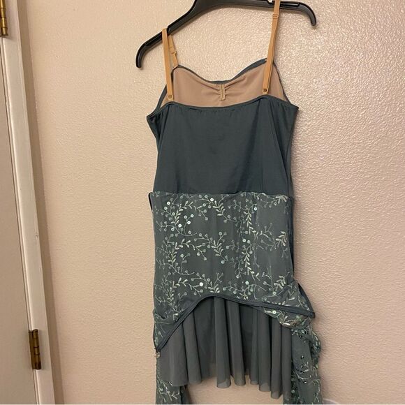 Weissman Dance Costume sage green sequin appliqué Saint Honesty 13413 LC child - Picture 6 of 12